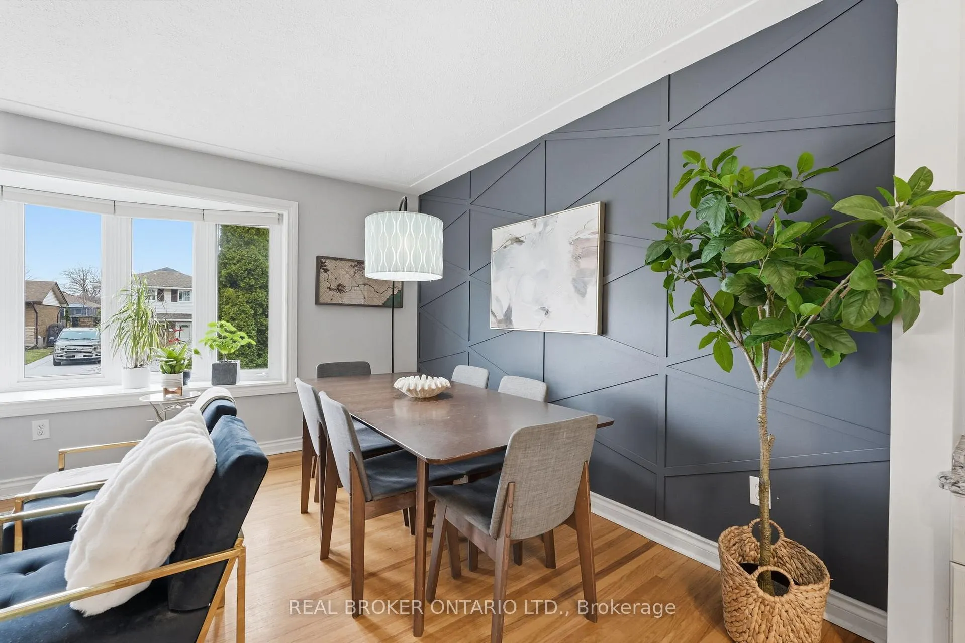 Photo 15 of 178 Delmar Drive, Hamilton, Buchanan — HOMEH