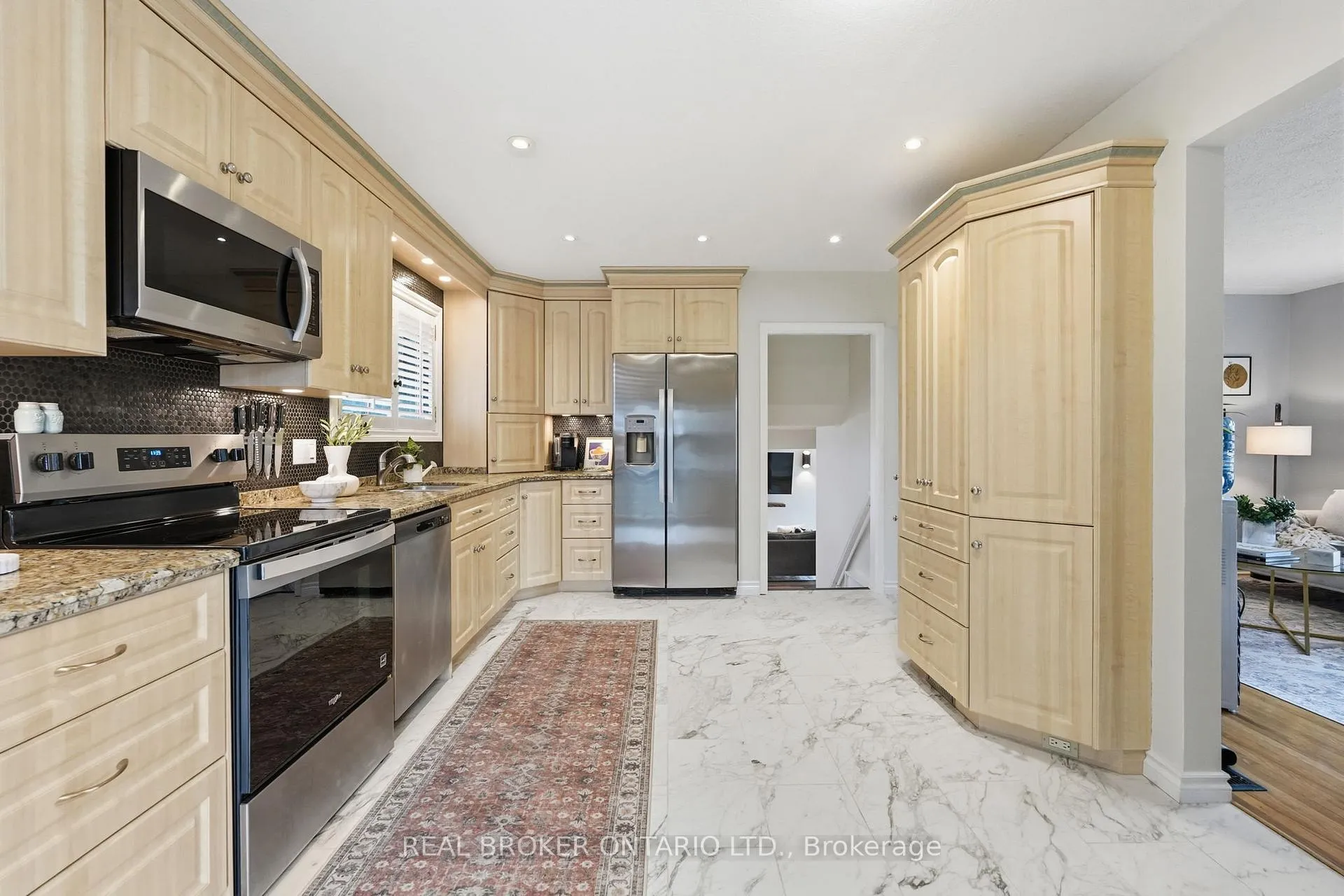 Photo 22 of 178 Delmar Drive, Hamilton, Buchanan — HOMEH