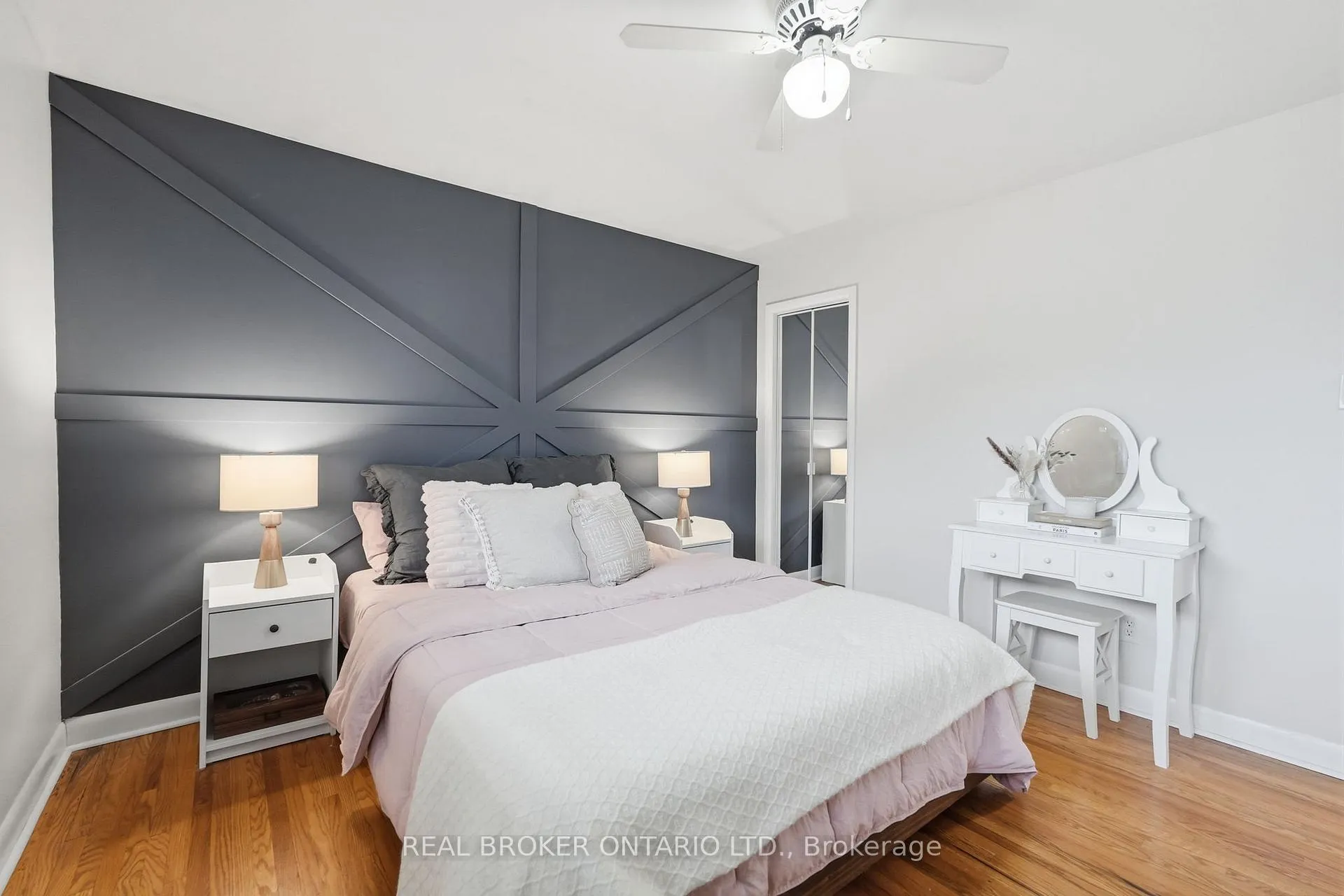 Photo 33 of 178 Delmar Drive, Hamilton, Buchanan — HOMEH