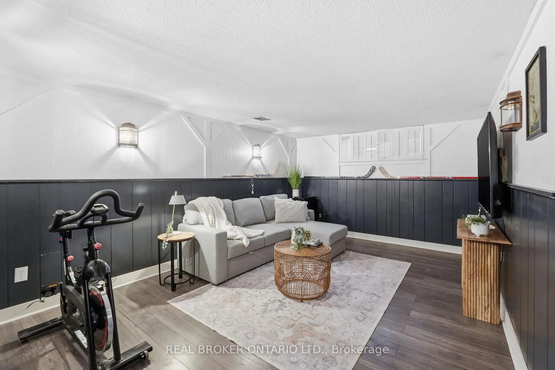 Photo 36 of 178 Delmar Drive, Hamilton, Buchanan — HOMEH