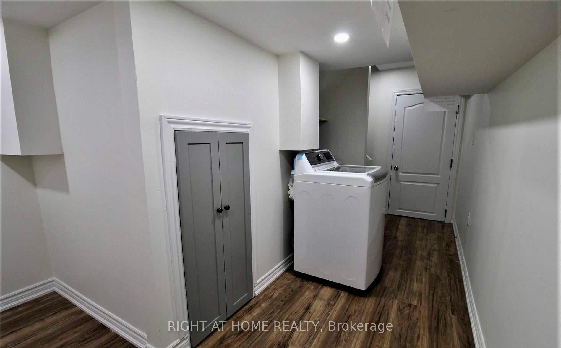 Photo 21 of 43 Bushmill Circle, Brampton, Fletcher's Meadow — HOMEH