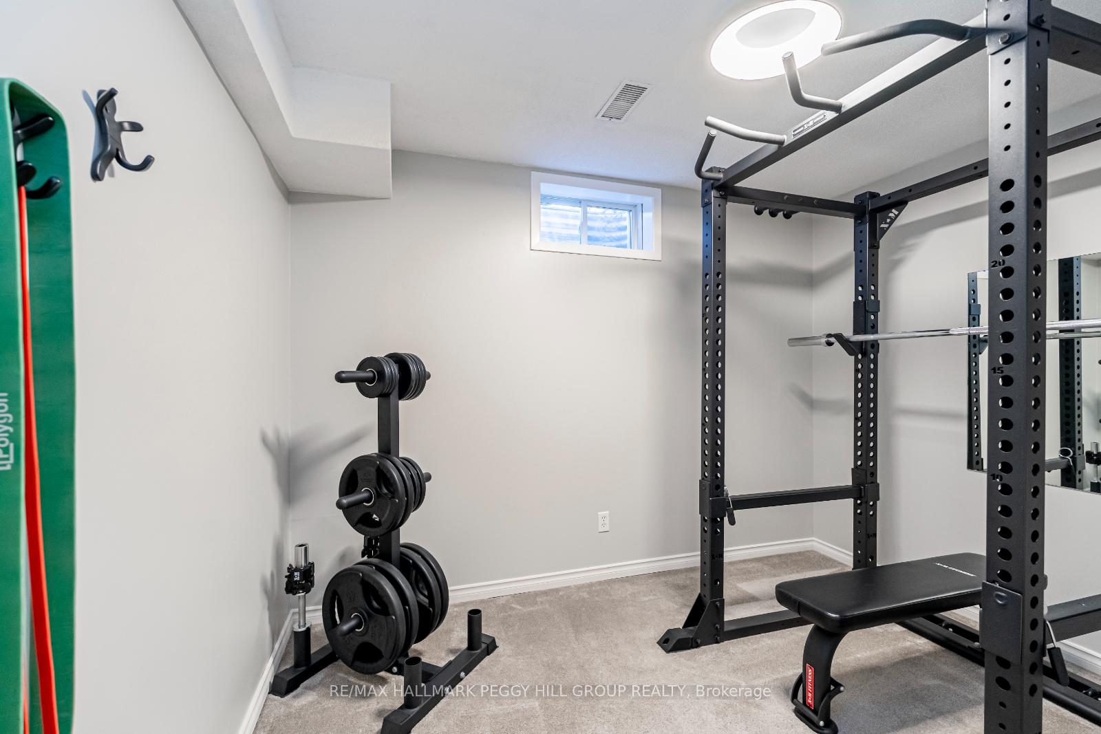 Photo 16 of 148 Wessenger Drive, Barrie, Holly — HOMEH