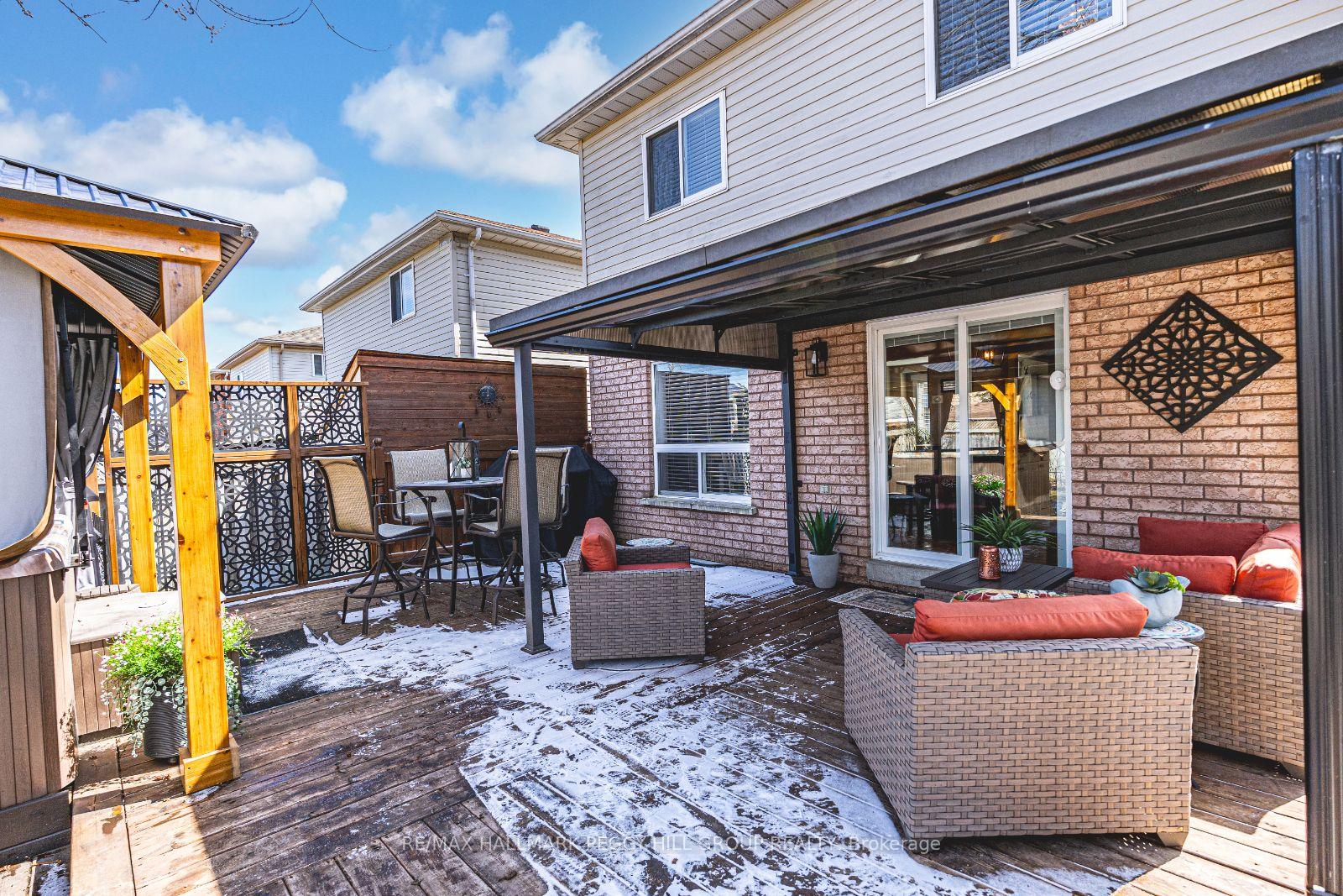 Photo 18 of 148 Wessenger Drive, Barrie, Holly — HOMEH