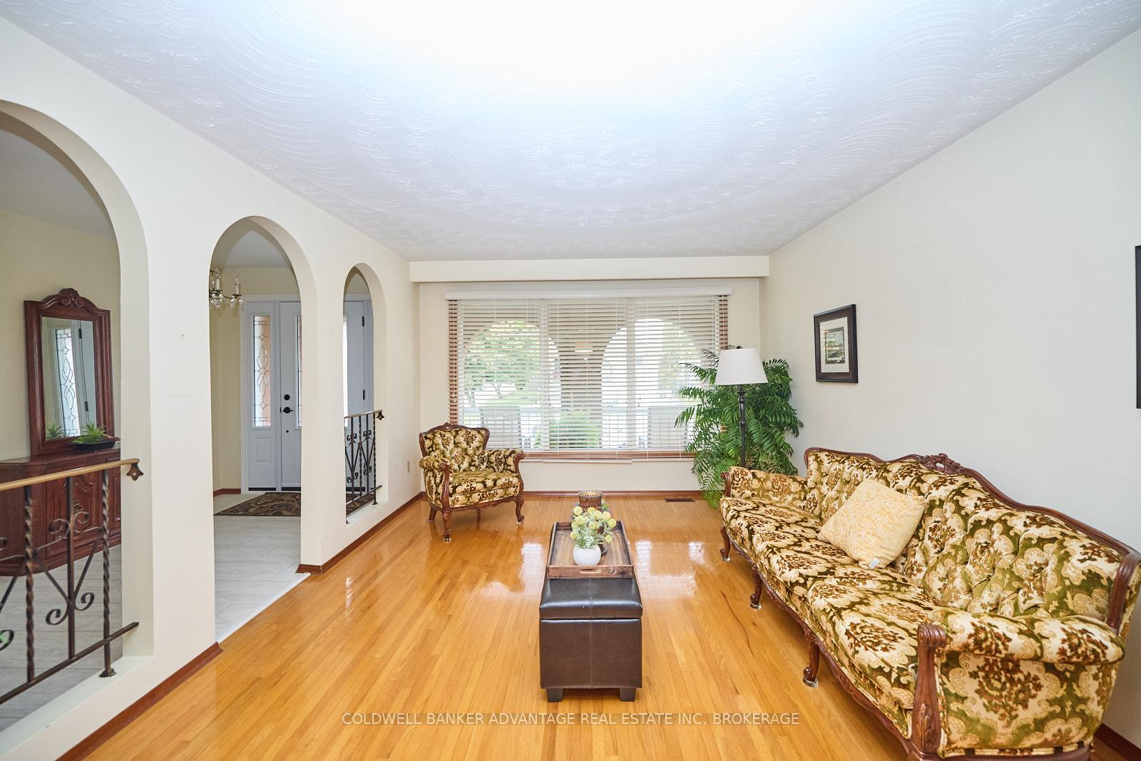 Photo 5 of 27 Quinn Avenue, Hamilton, Quinndale — HOMEH