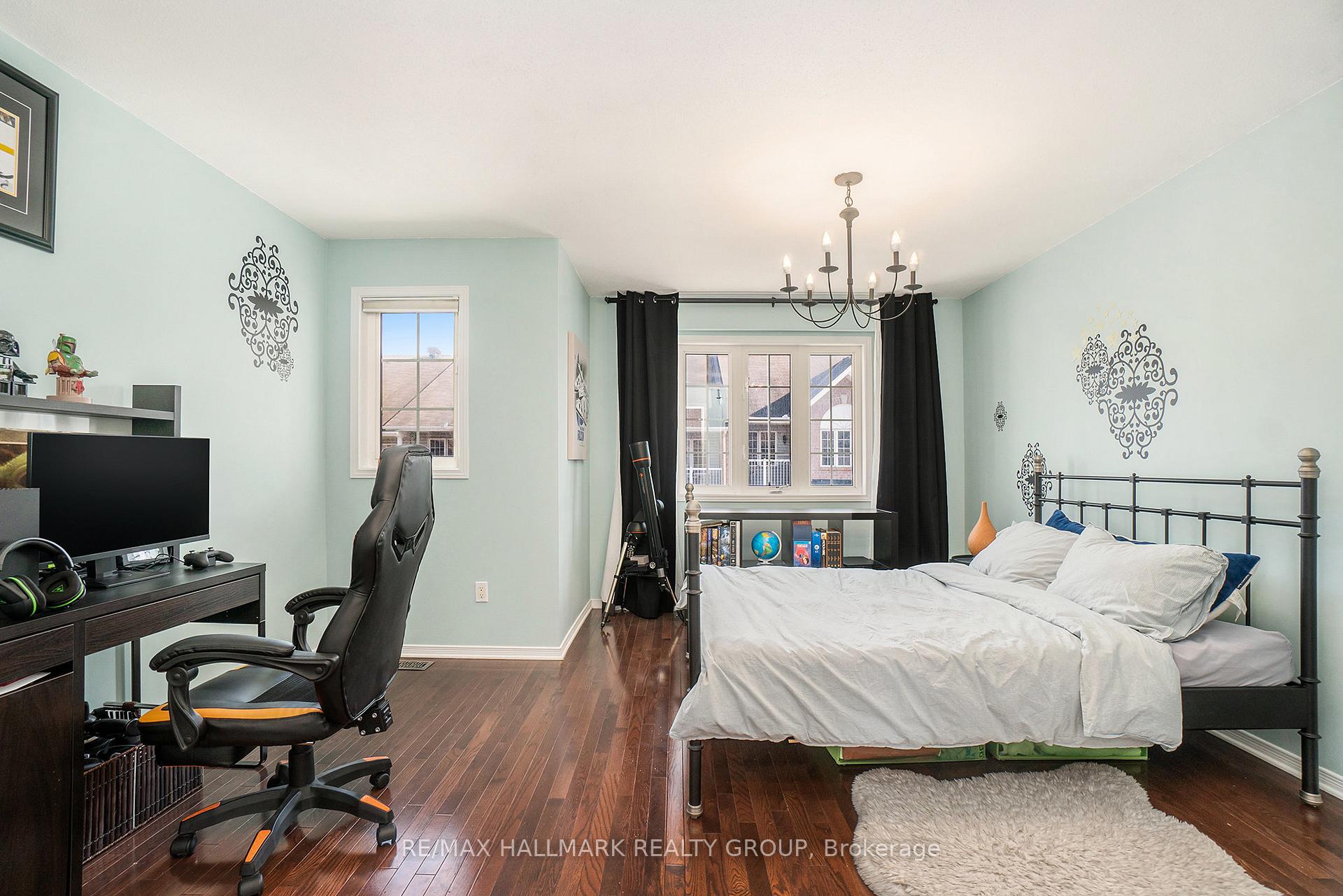Photo 10 of 155 Fordham Private, Ottawa, Central Park — HOMEH