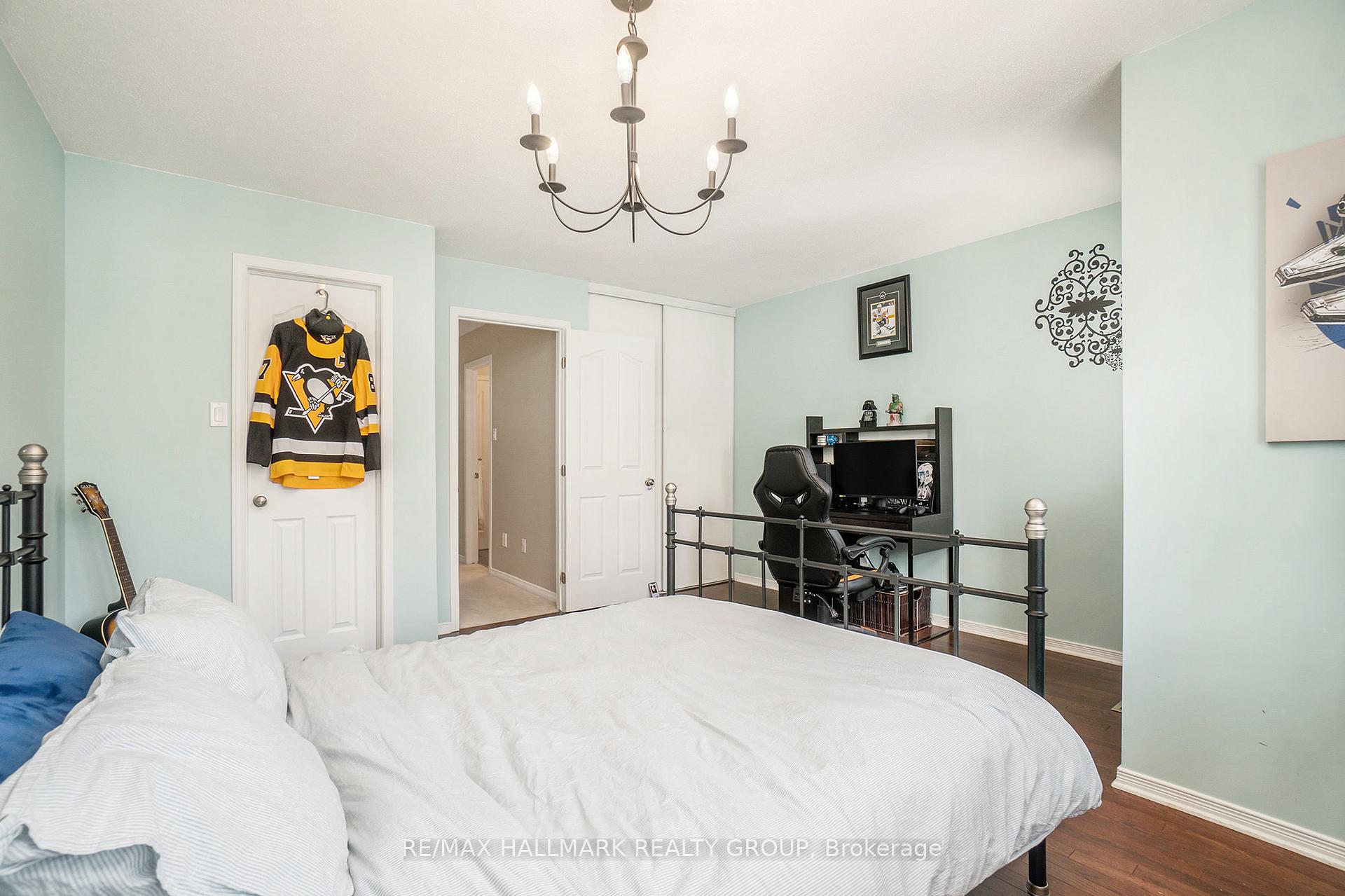 Photo 15 of 155 Fordham Private, Ottawa, Central Park — HOMEH