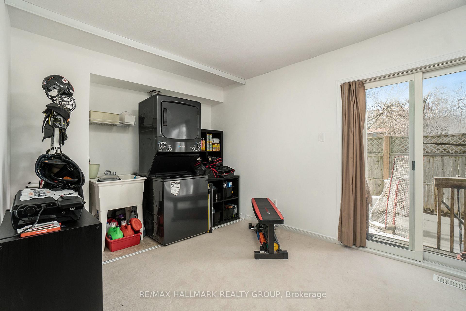 Photo 20 of 155 Fordham Private, Ottawa, Central Park — HOMEH
