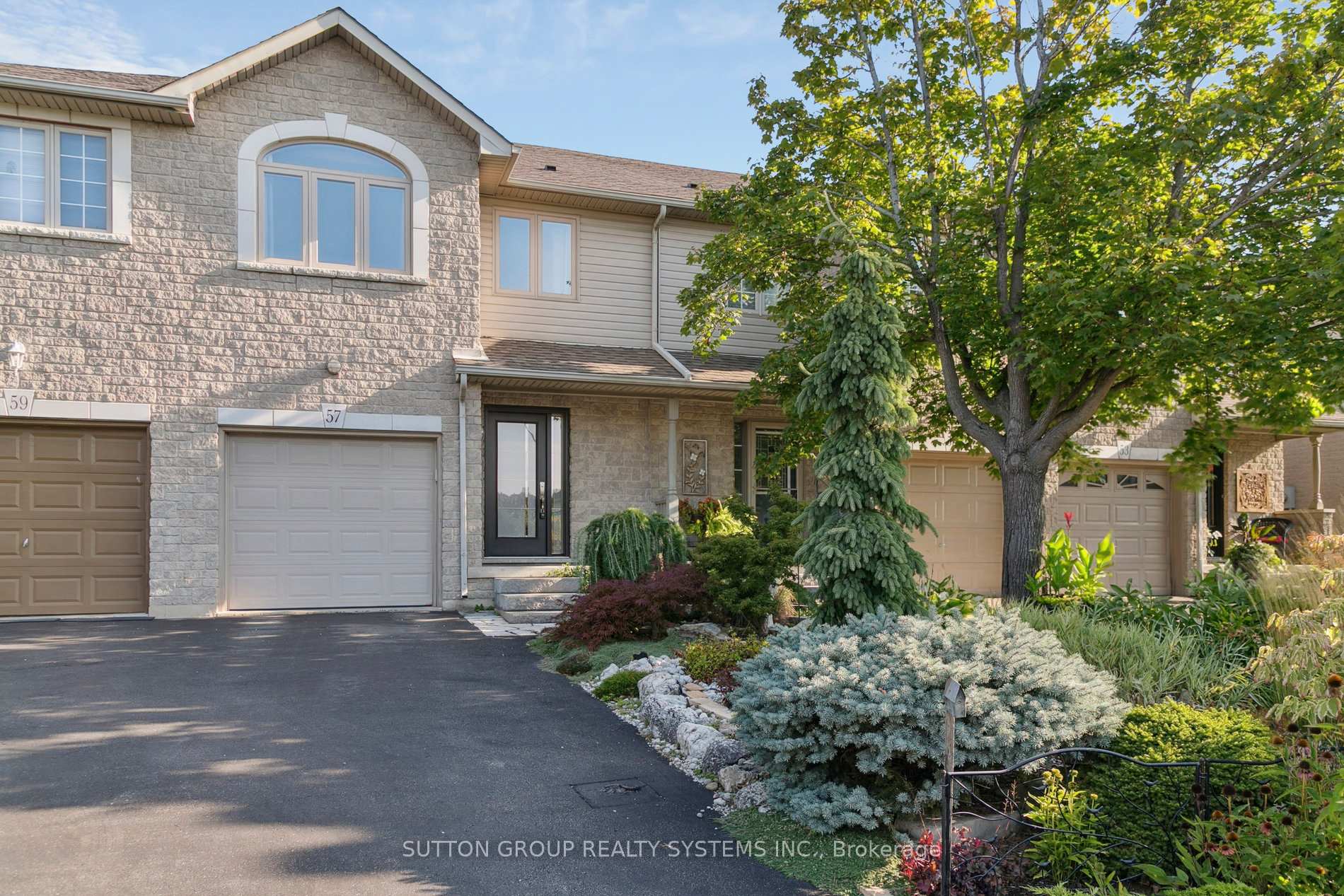 Photo 1 of 57 Foxborough Drive, Hamilton, Ancaster — HOMEH