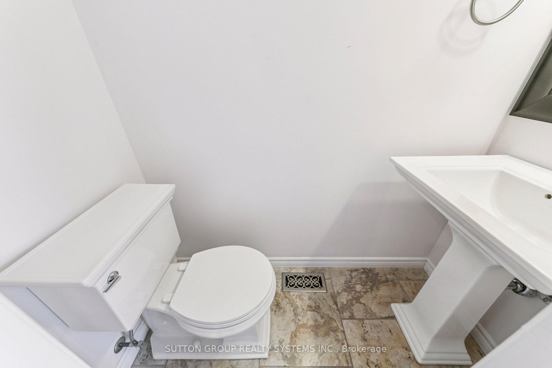 Photo 8 of 57 Foxborough Drive, Hamilton, Ancaster — HOMEH