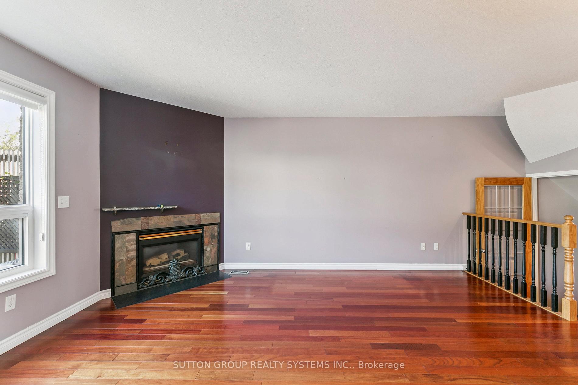 Photo 13 of 57 Foxborough Drive, Hamilton, Ancaster — HOMEH