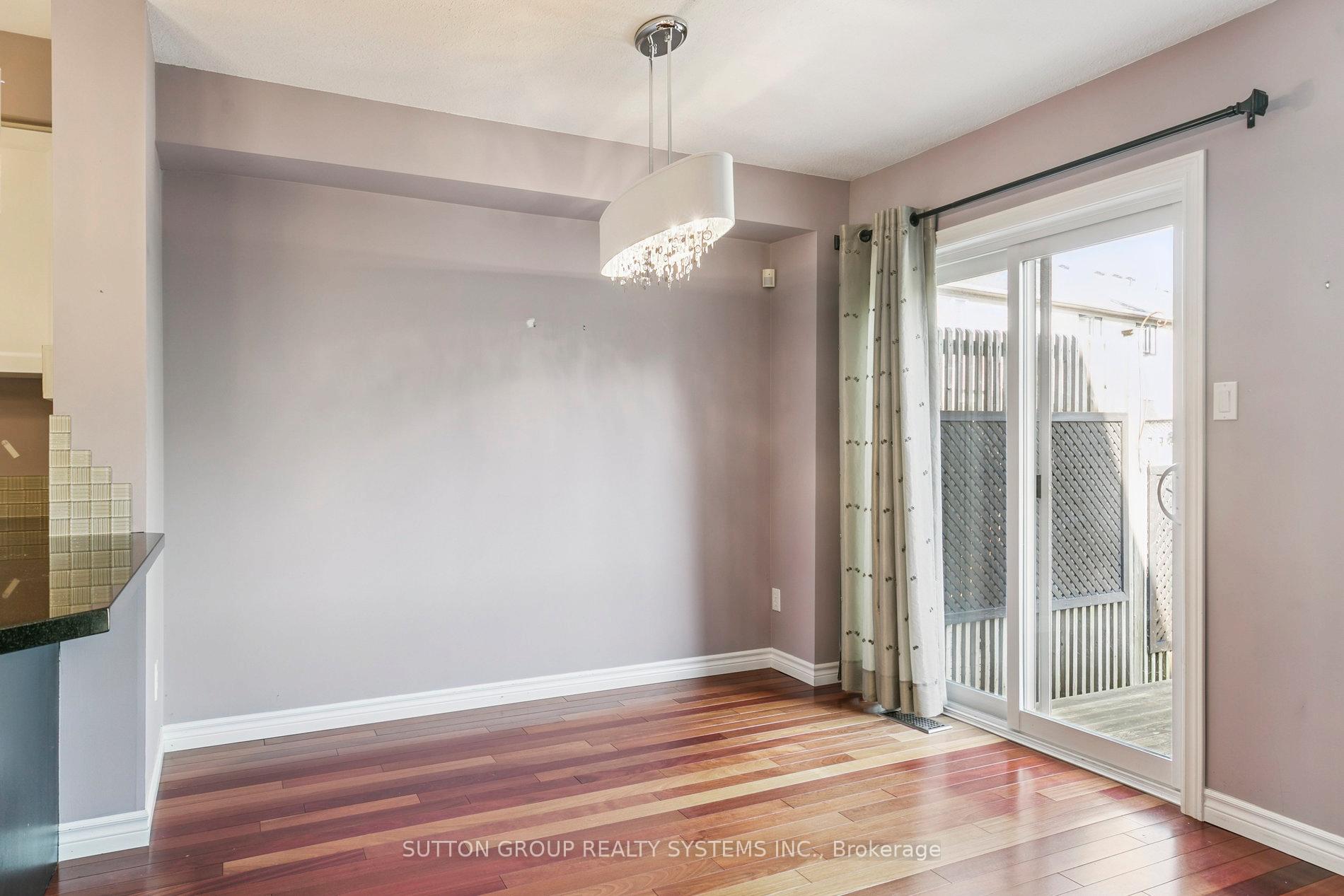 Photo 14 of 57 Foxborough Drive, Hamilton, Ancaster — HOMEH