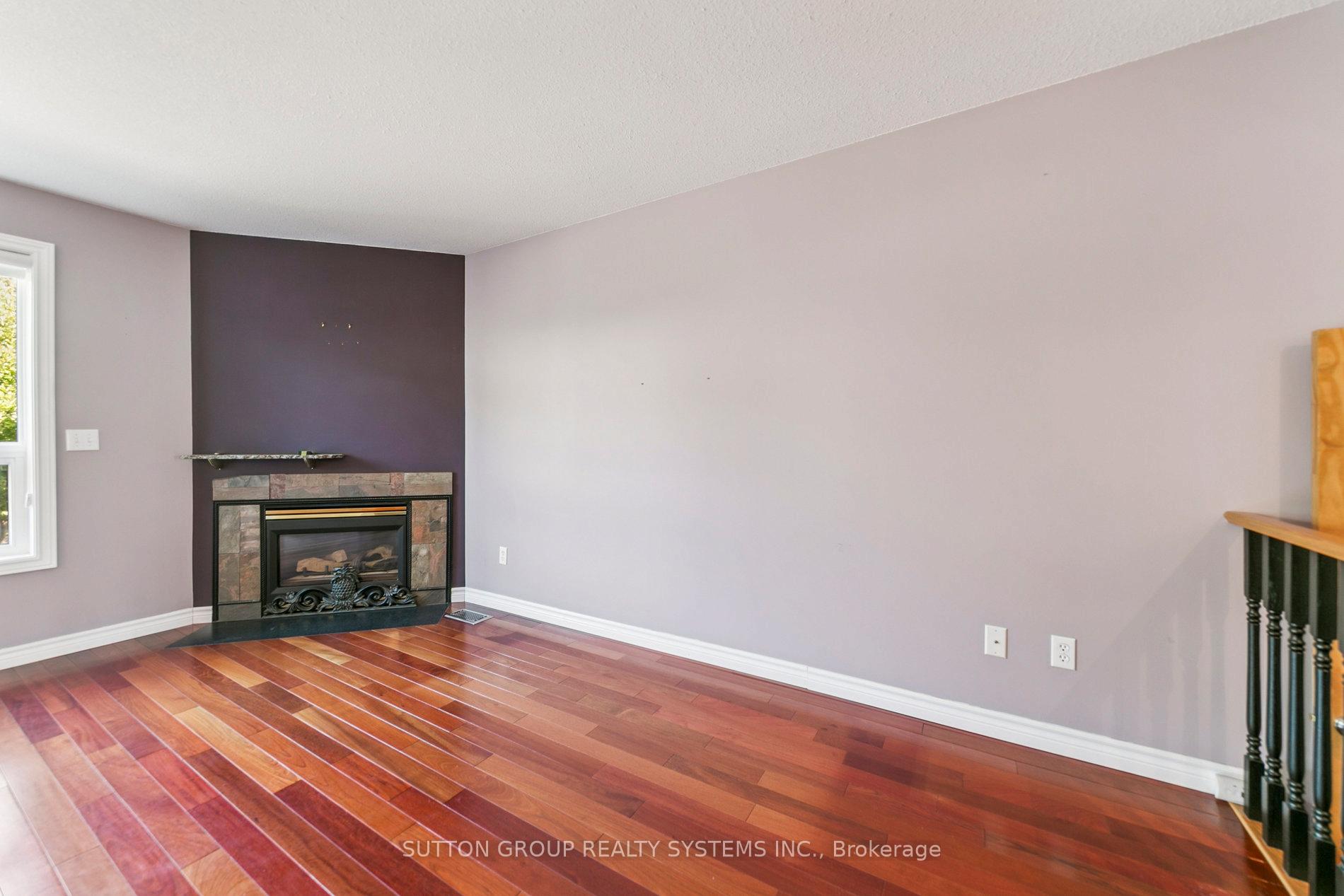 Photo 17 of 57 Foxborough Drive, Hamilton, Ancaster — HOMEH