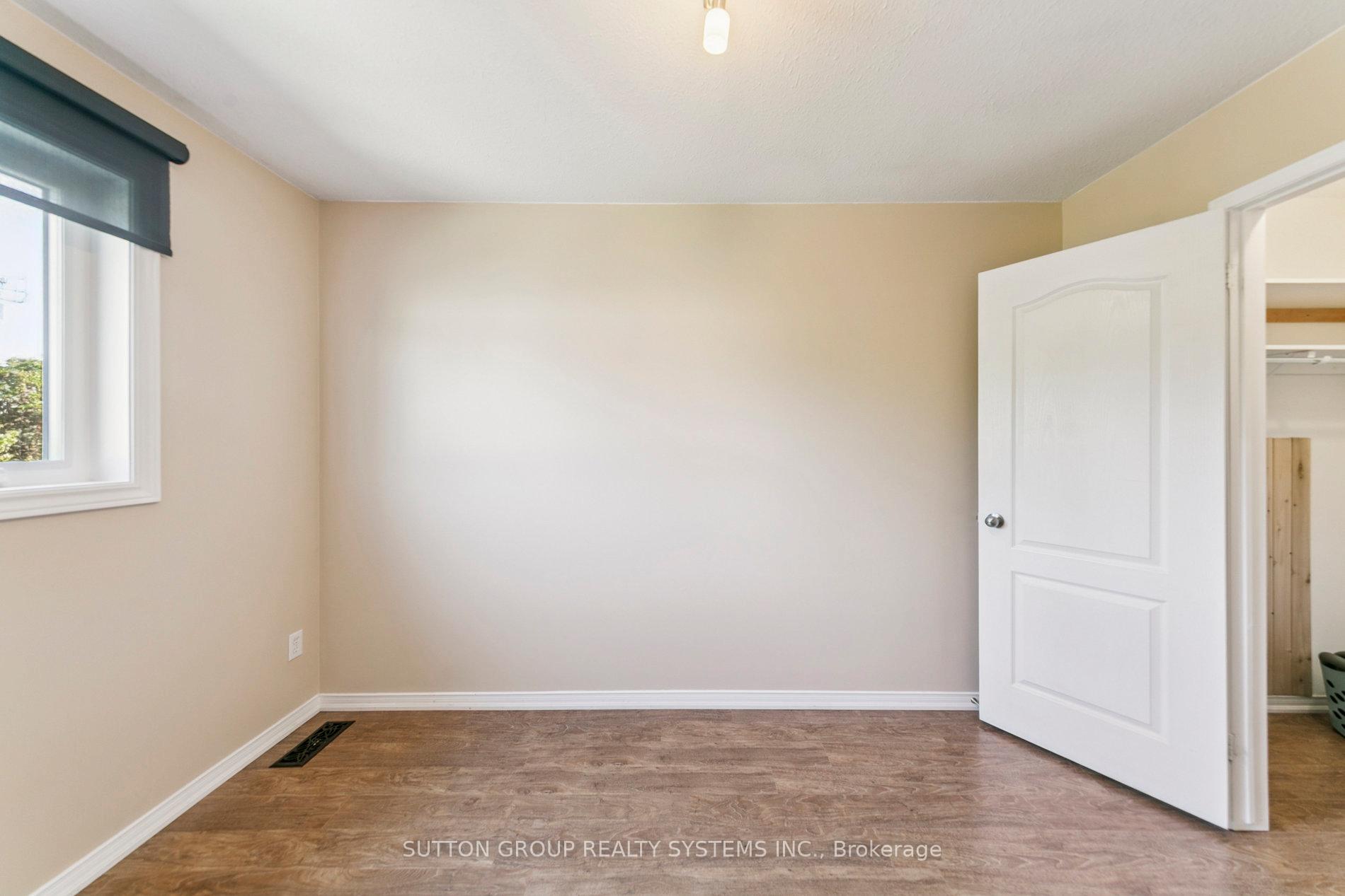 Photo 28 of 57 Foxborough Drive, Hamilton, Ancaster — HOMEH