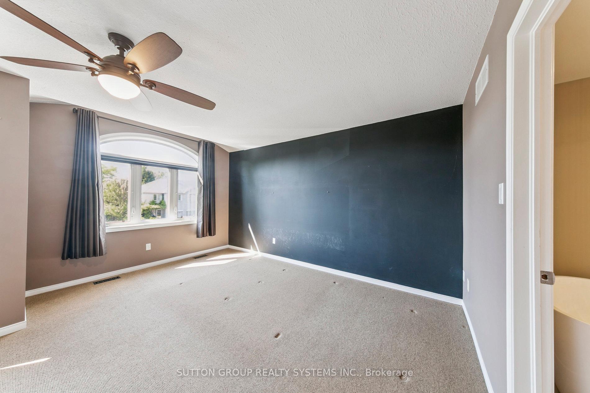 Photo 35 of 57 Foxborough Drive, Hamilton, Ancaster — HOMEH