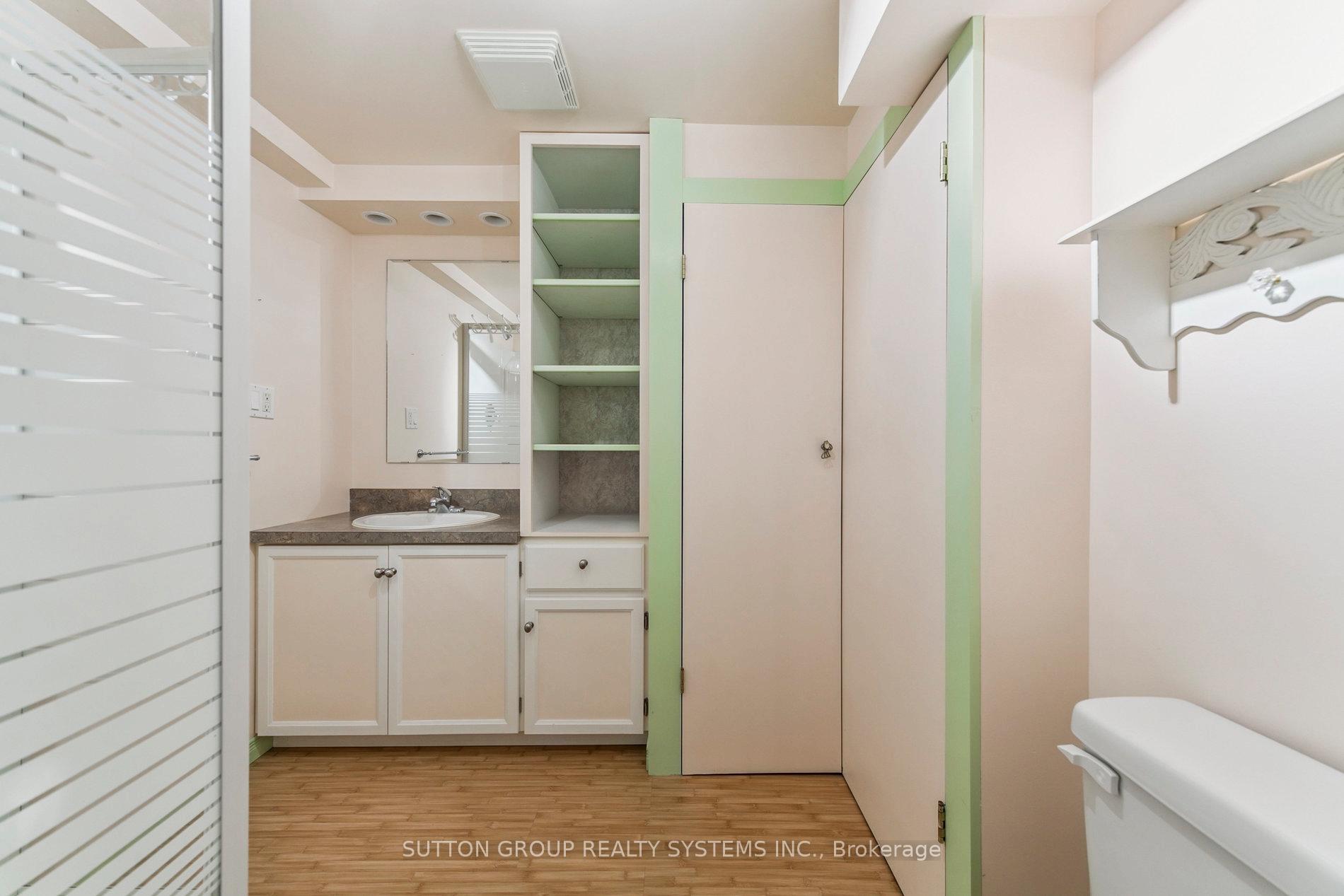 Photo 42 of 57 Foxborough Drive, Hamilton, Ancaster — HOMEH