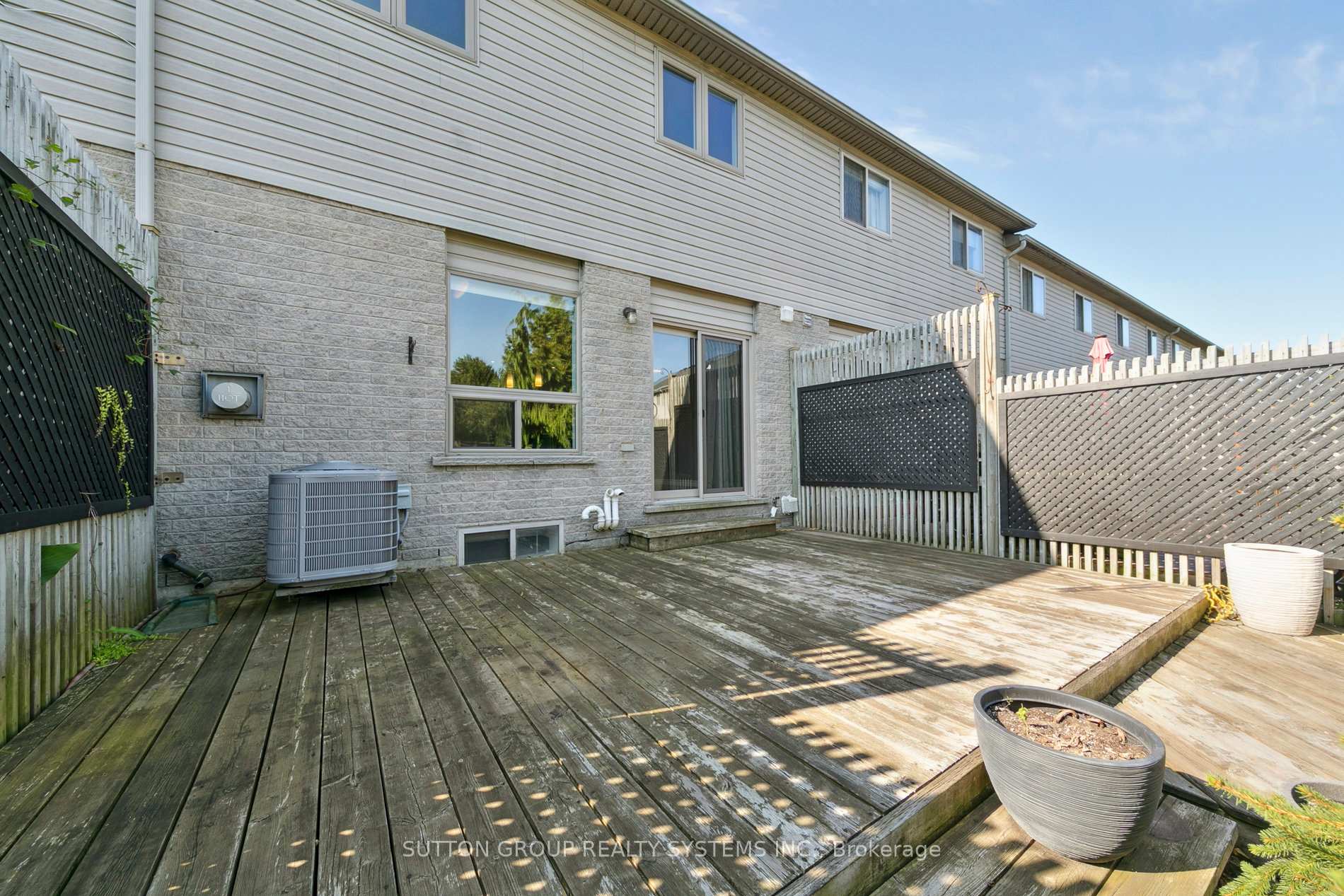 Photo 49 of 57 Foxborough Drive, Hamilton, Ancaster — HOMEH