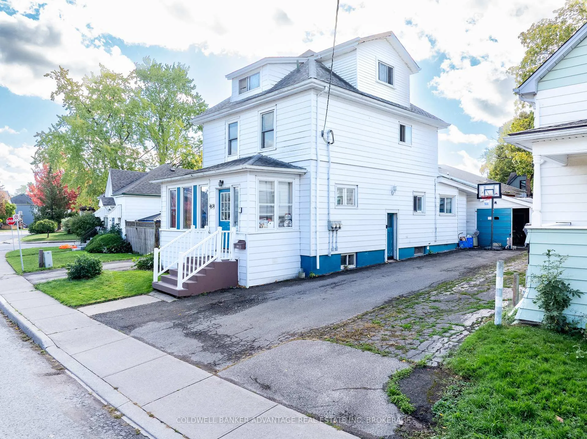 Photo 1 of 4674 Ryerson Crescent, Niagara Falls, Downtown — HOMEH