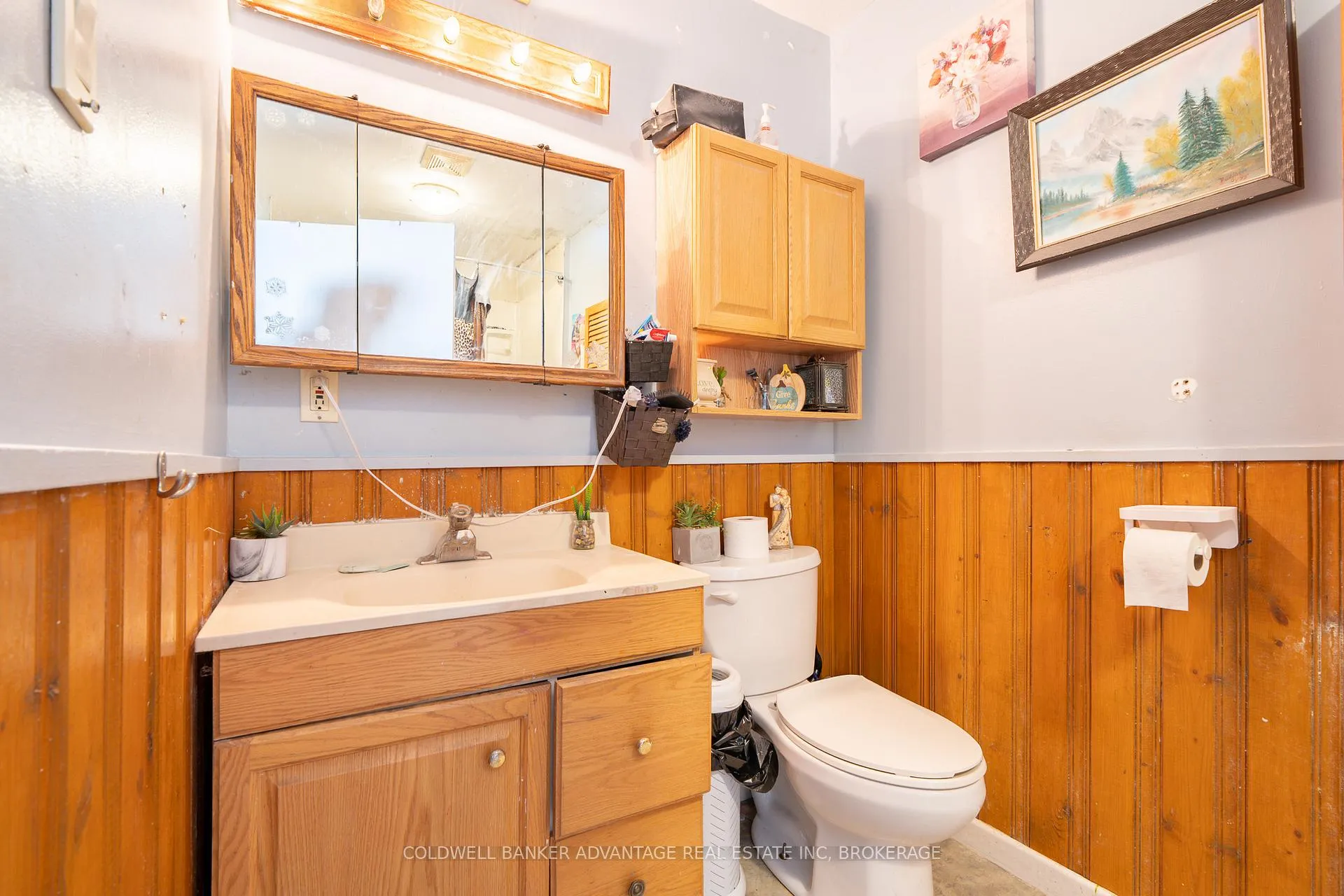 Photo 11 of 4674 Ryerson Crescent, Niagara Falls, Downtown — HOMEH
