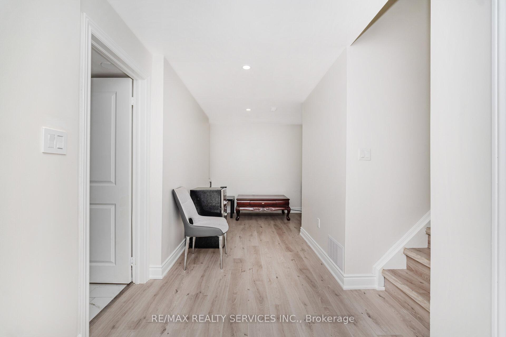 Photo 27 of 2 Magical Road, Brampton, Northwest Brampton — HOMEH