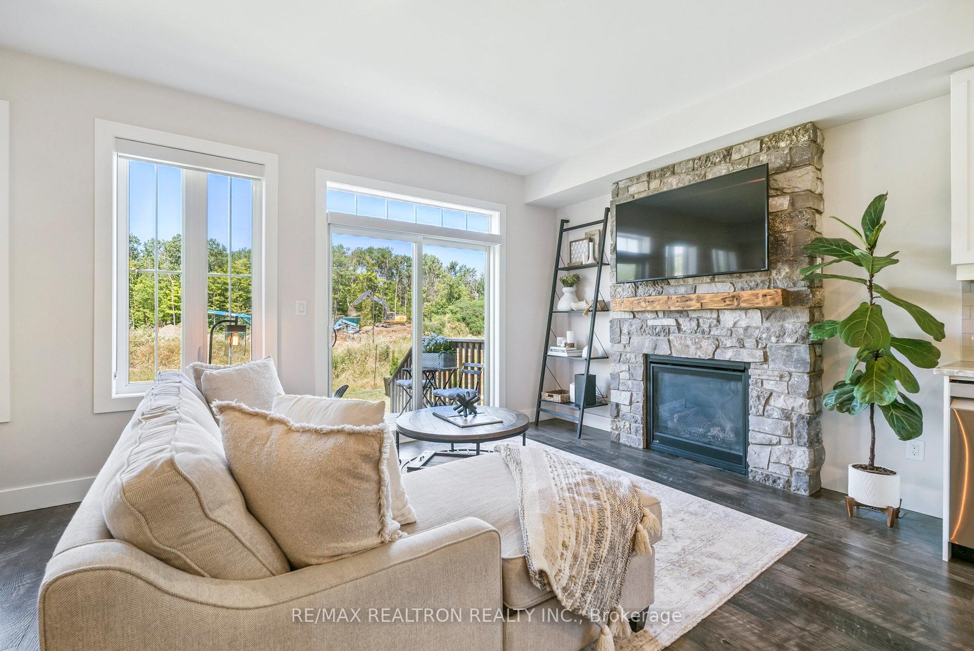Photo 16 of 118 Red Pine Street, Blue Mountains — HOMEH