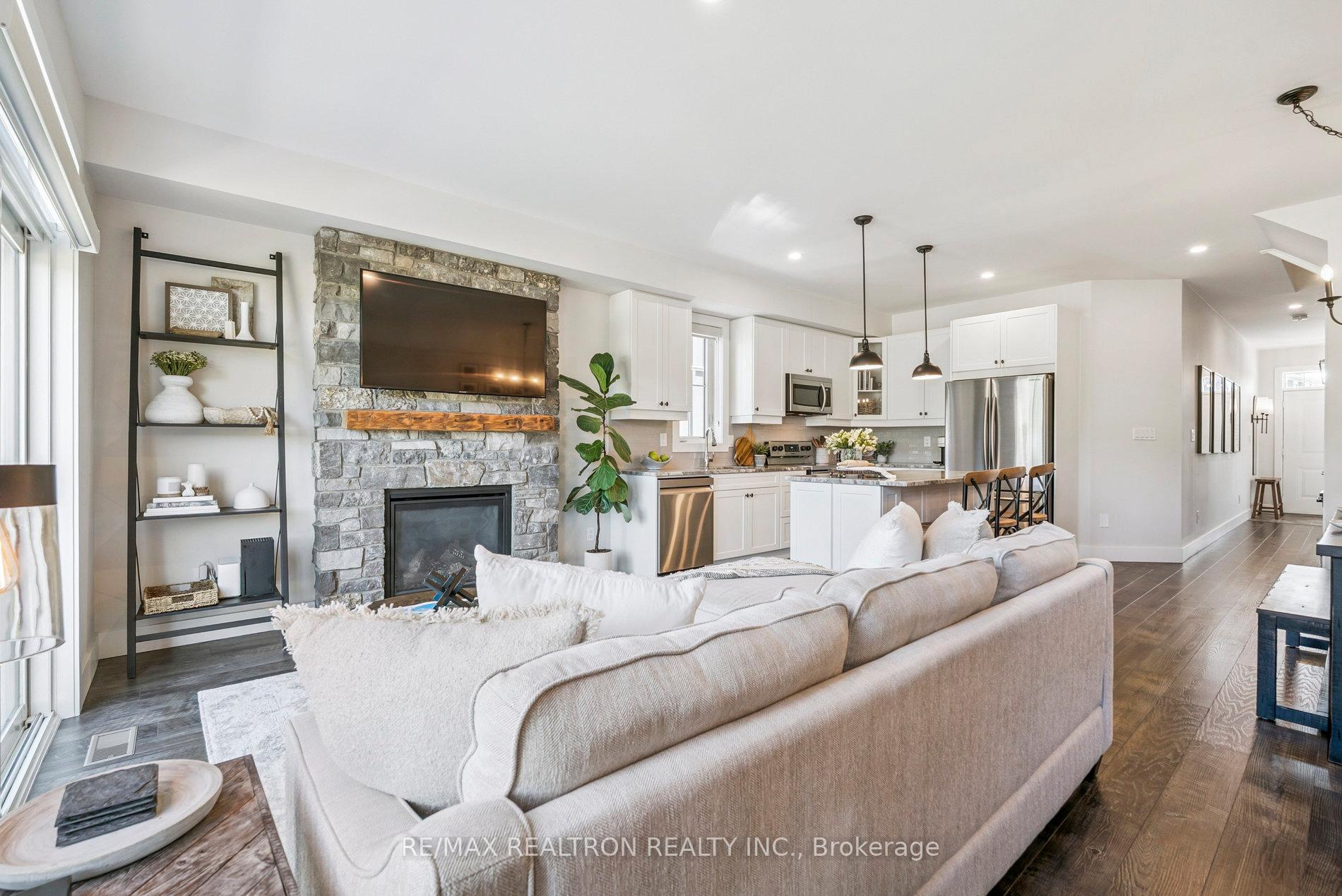 Photo 13 of 118 Red Pine Street, Blue Mountains — HOMEH