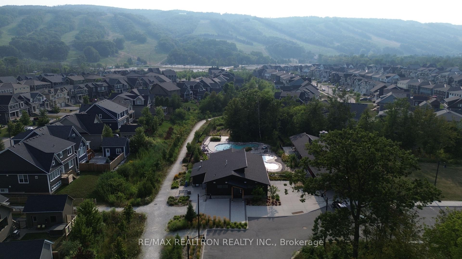 Photo 37 of 118 Red Pine Street, Blue Mountains — HOMEH
