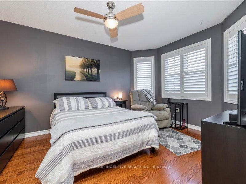 Photo 4 of 36 Stoneybrook Crescent, Barrie, Ardagh — HOMEH