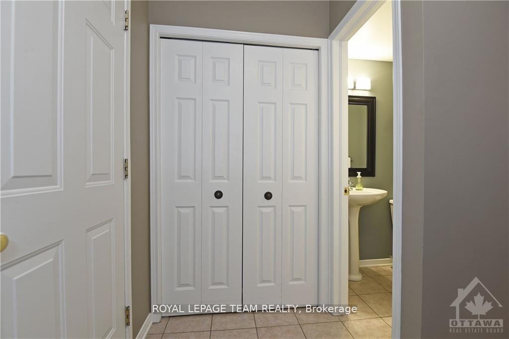 Photo 2 of 951 Goose River Avenue, Ottawa, Riverside South/Gloucester Glen — HOMEH