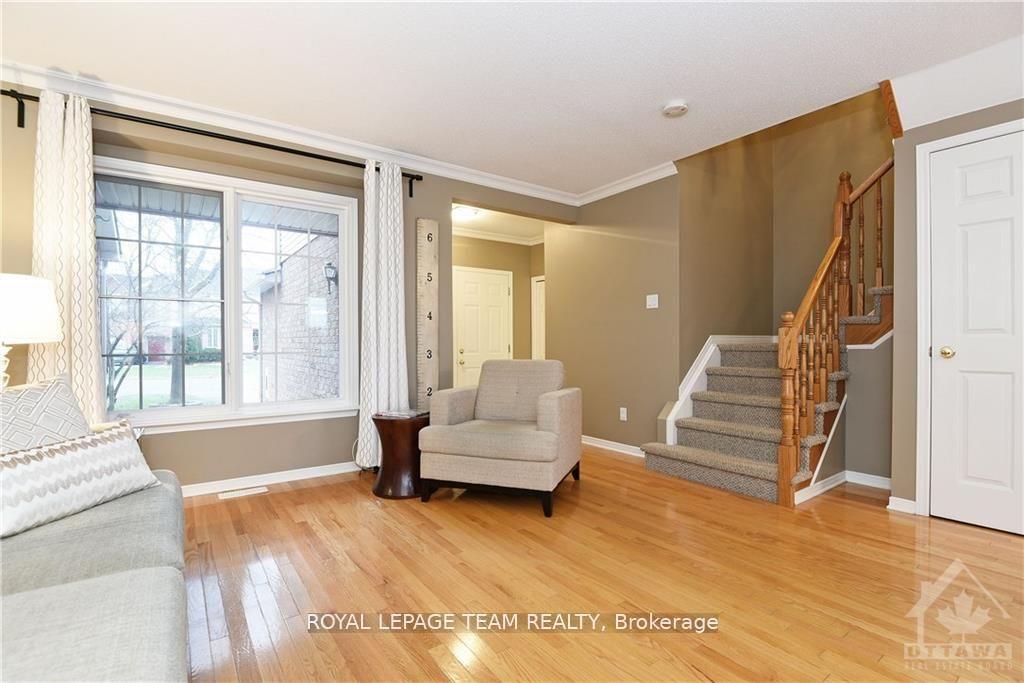 Photo 4 of 951 Goose River Avenue, Ottawa, Riverside South/Gloucester Glen — HOMEH