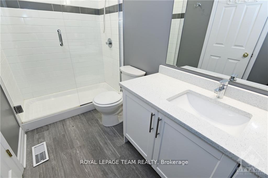 Photo 13 of 951 Goose River Avenue, Ottawa, Riverside South/Gloucester Glen — HOMEH