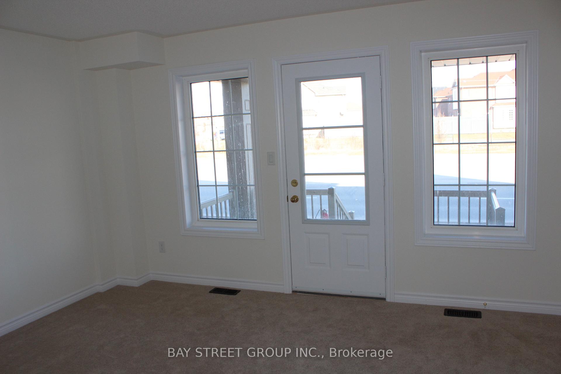 Photo 11 of 13 Telegraph Street, Brampton, Heart Lake East — HOMEH