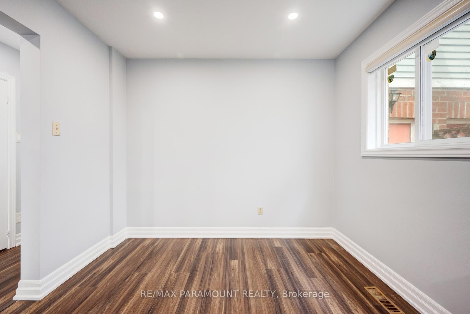 Photo 5 of 150 Timberlane Drive, Brampton, Fletcher's Creek South — HOMEH