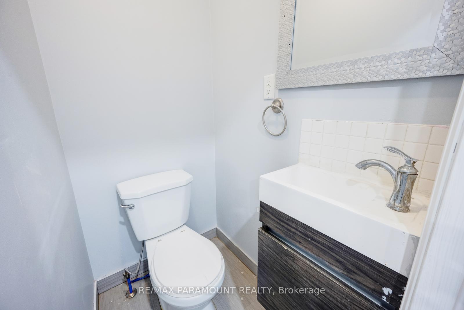 Photo 8 of 150 Timberlane Drive, Brampton, Fletcher's Creek South — HOMEH