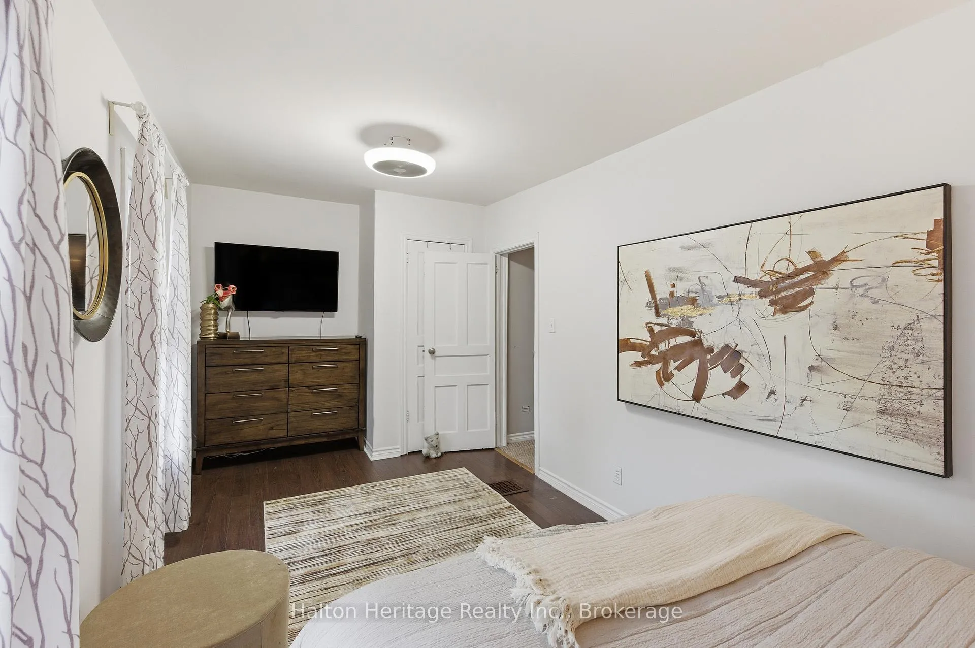 Photo 25 of 190 Wood Street E, Hamilton, North End — HOMEH