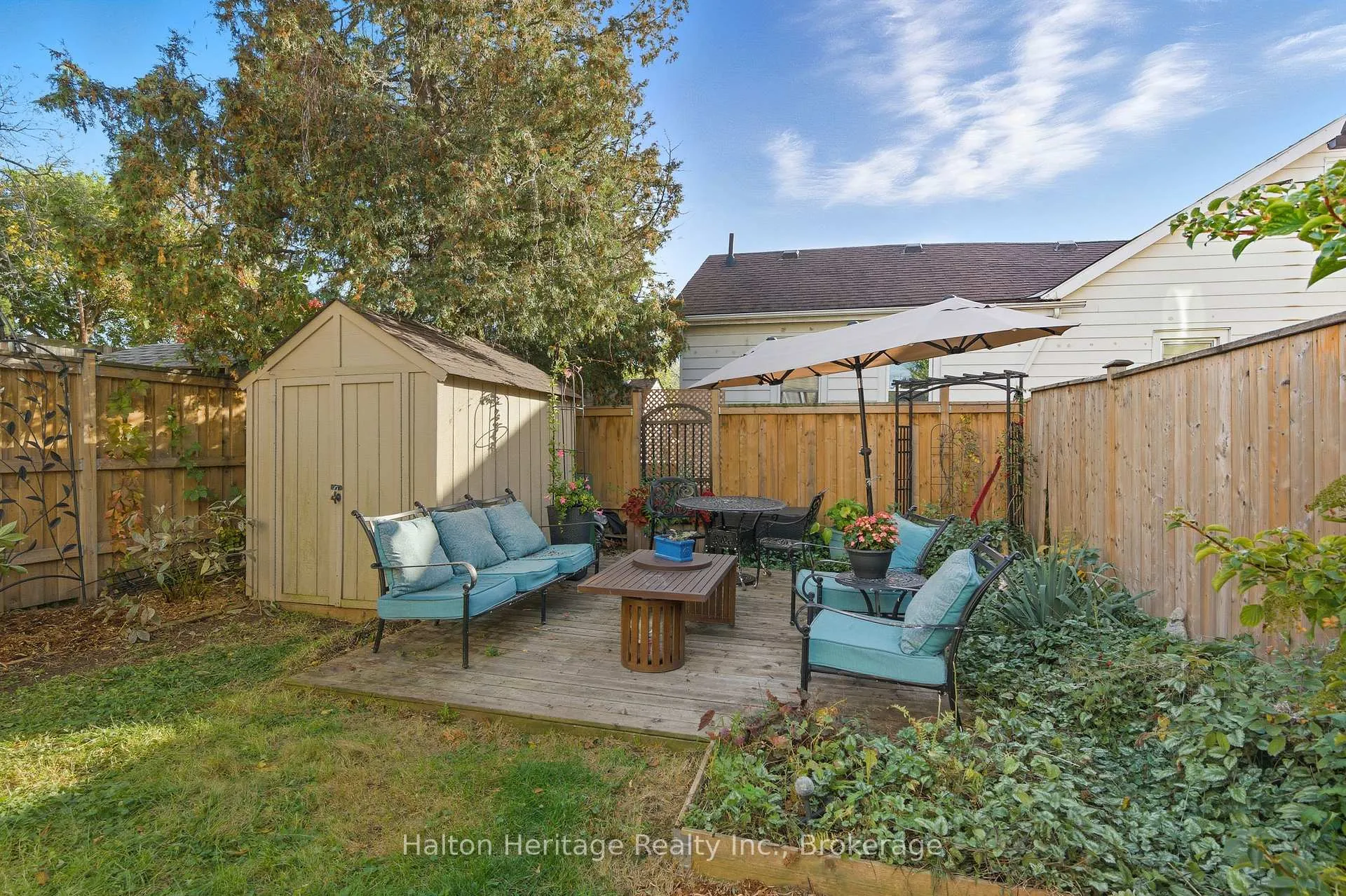 Photo 34 of 190 Wood Street E, Hamilton, North End — HOMEH