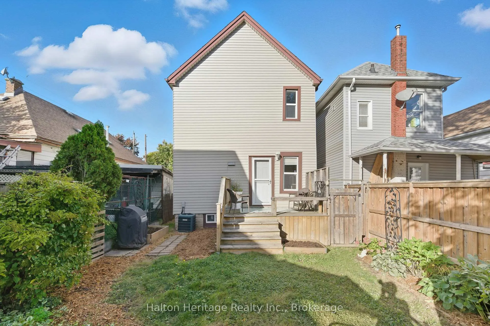 Photo 36 of 190 Wood Street E, Hamilton, North End — HOMEH