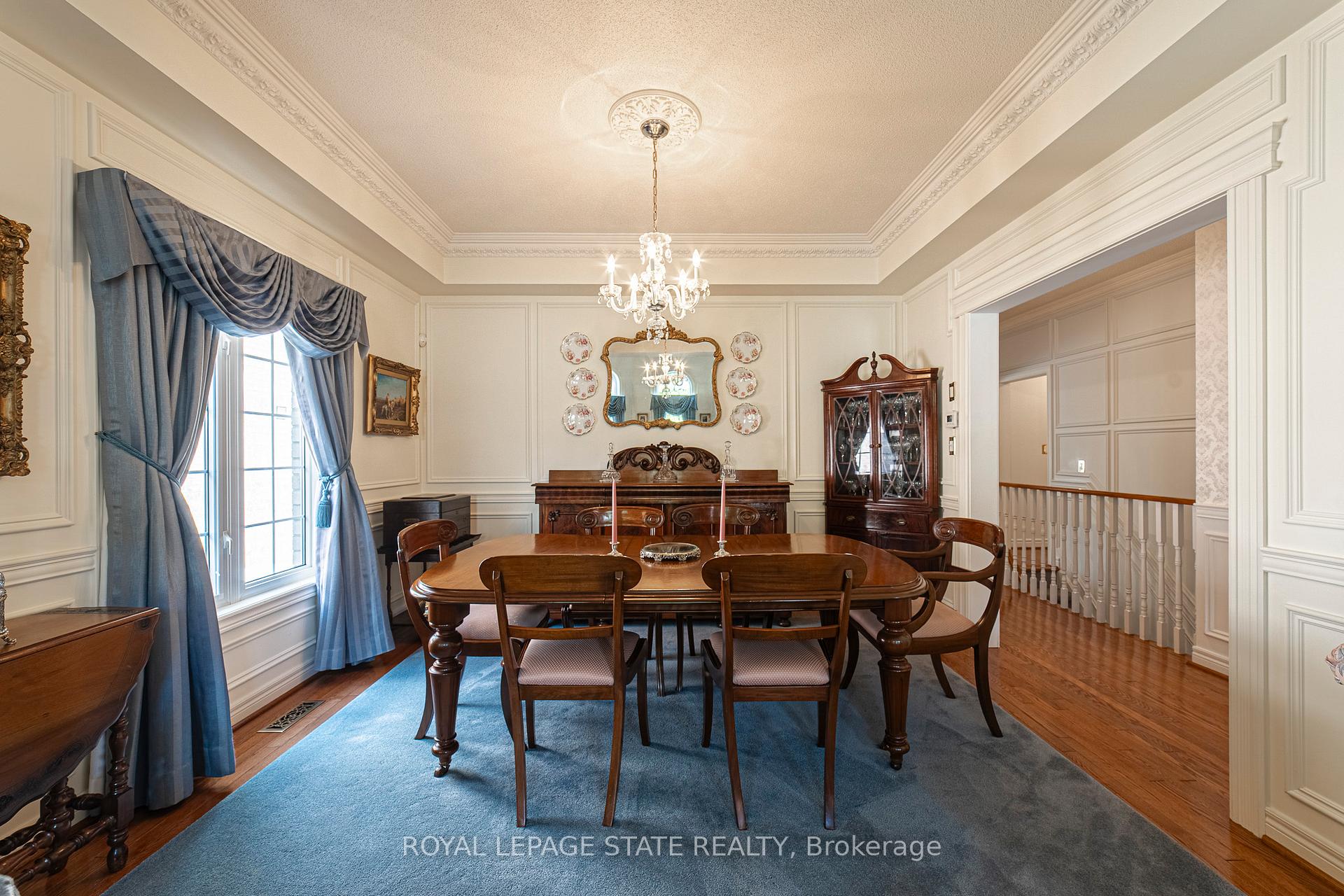 Photo 9 of 19 Brydale Court, Hamilton, Dundas — HOMEH