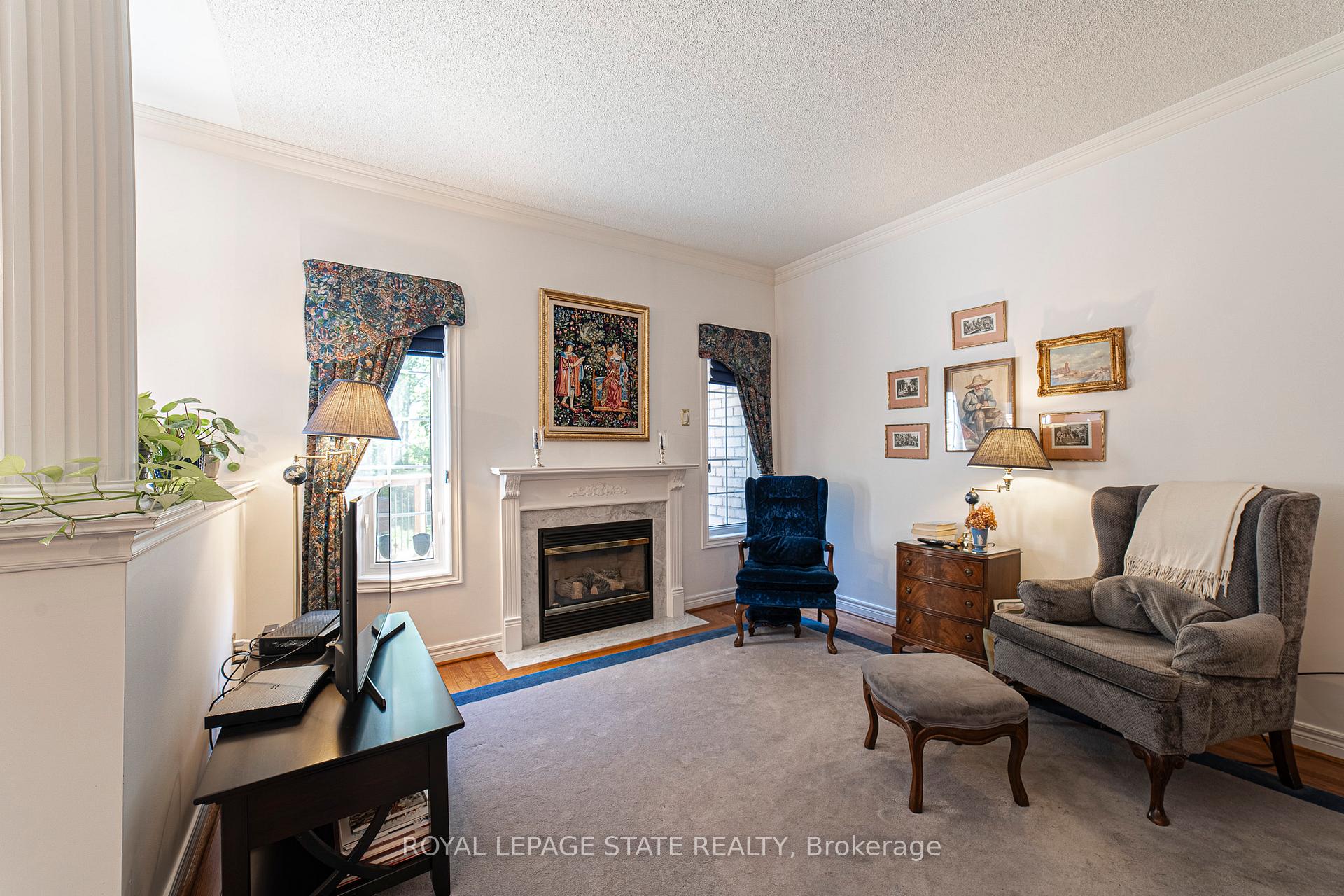 Photo 17 of 19 Brydale Court, Hamilton, Dundas — HOMEH