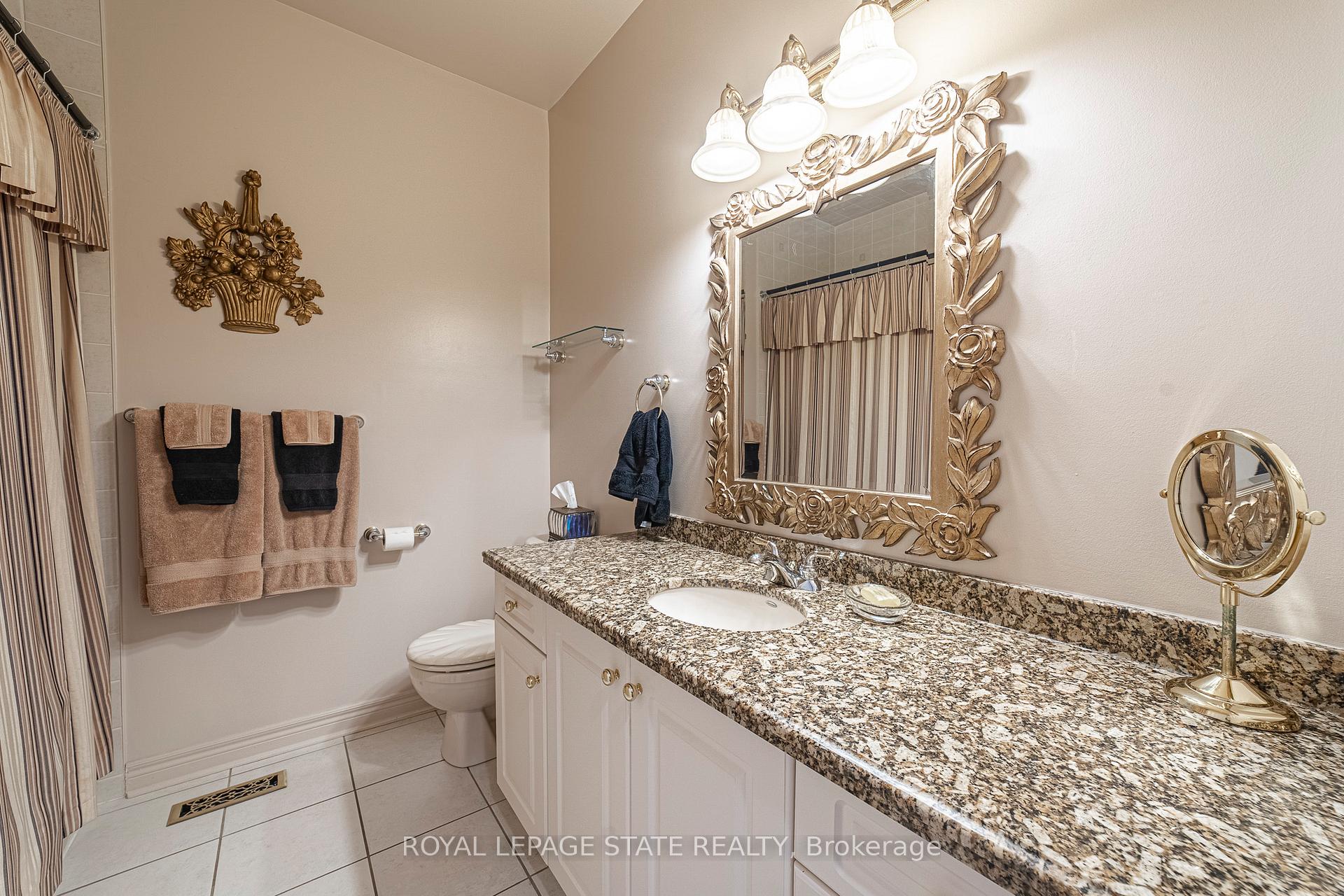 Photo 19 of 19 Brydale Court, Hamilton, Dundas — HOMEH