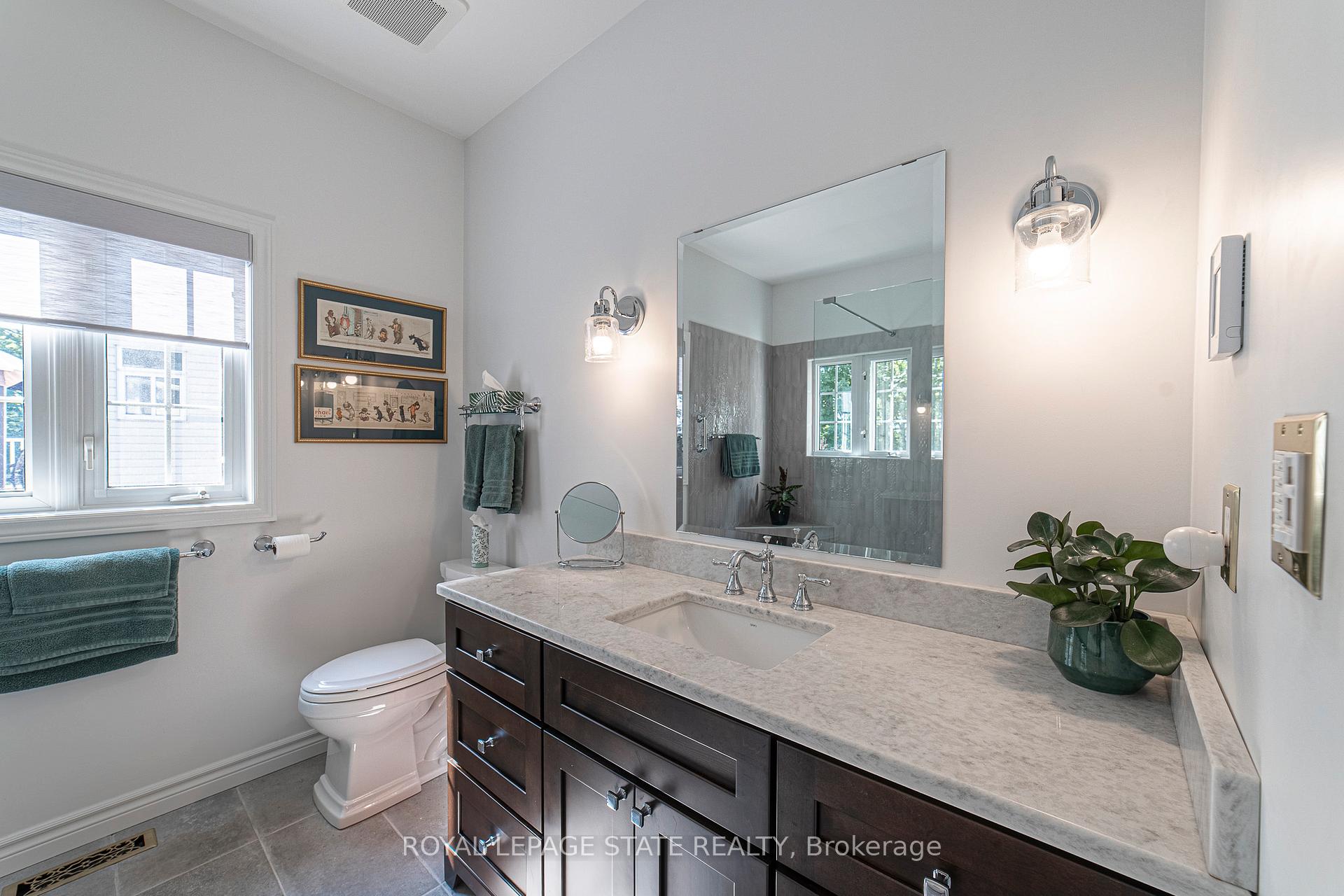 Photo 29 of 19 Brydale Court, Hamilton, Dundas — HOMEH