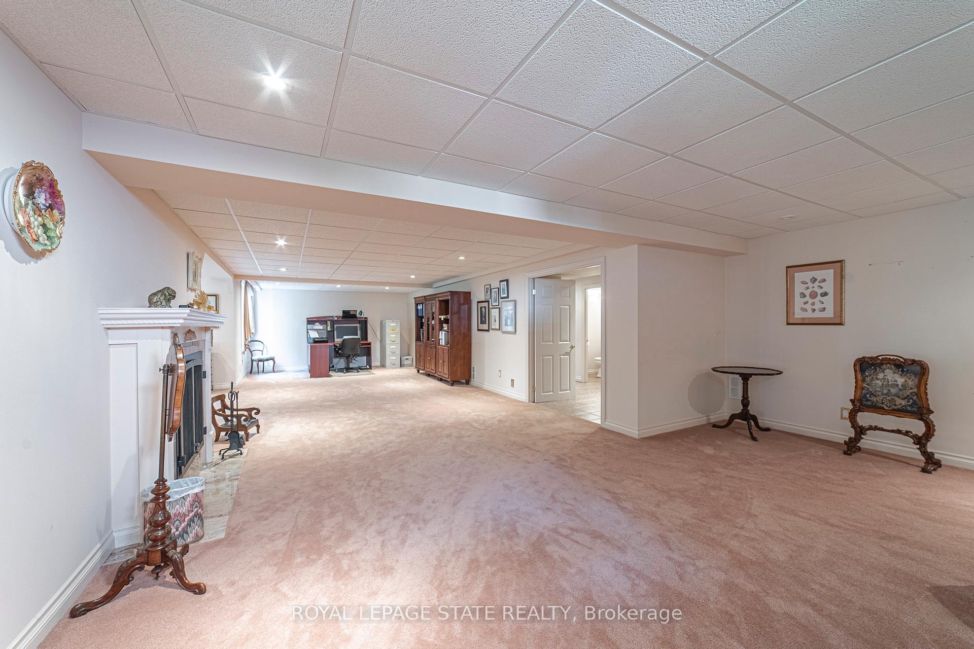 Photo 39 of 19 Brydale Court, Hamilton, Dundas — HOMEH
