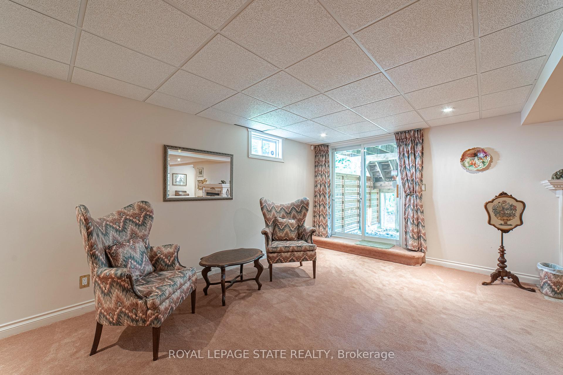 Photo 40 of 19 Brydale Court, Hamilton, Dundas — HOMEH