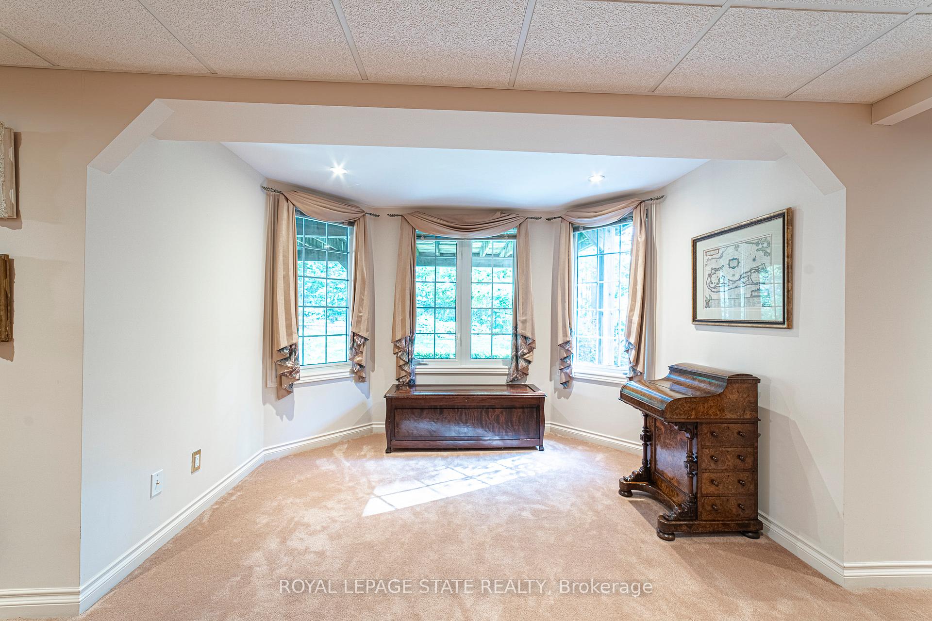 Photo 41 of 19 Brydale Court, Hamilton, Dundas — HOMEH
