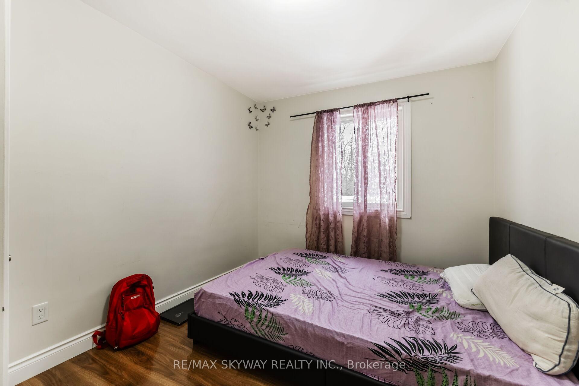Photo 7 of 98 Jessie Street, Brampton, Downtown Brampton — HOMEH