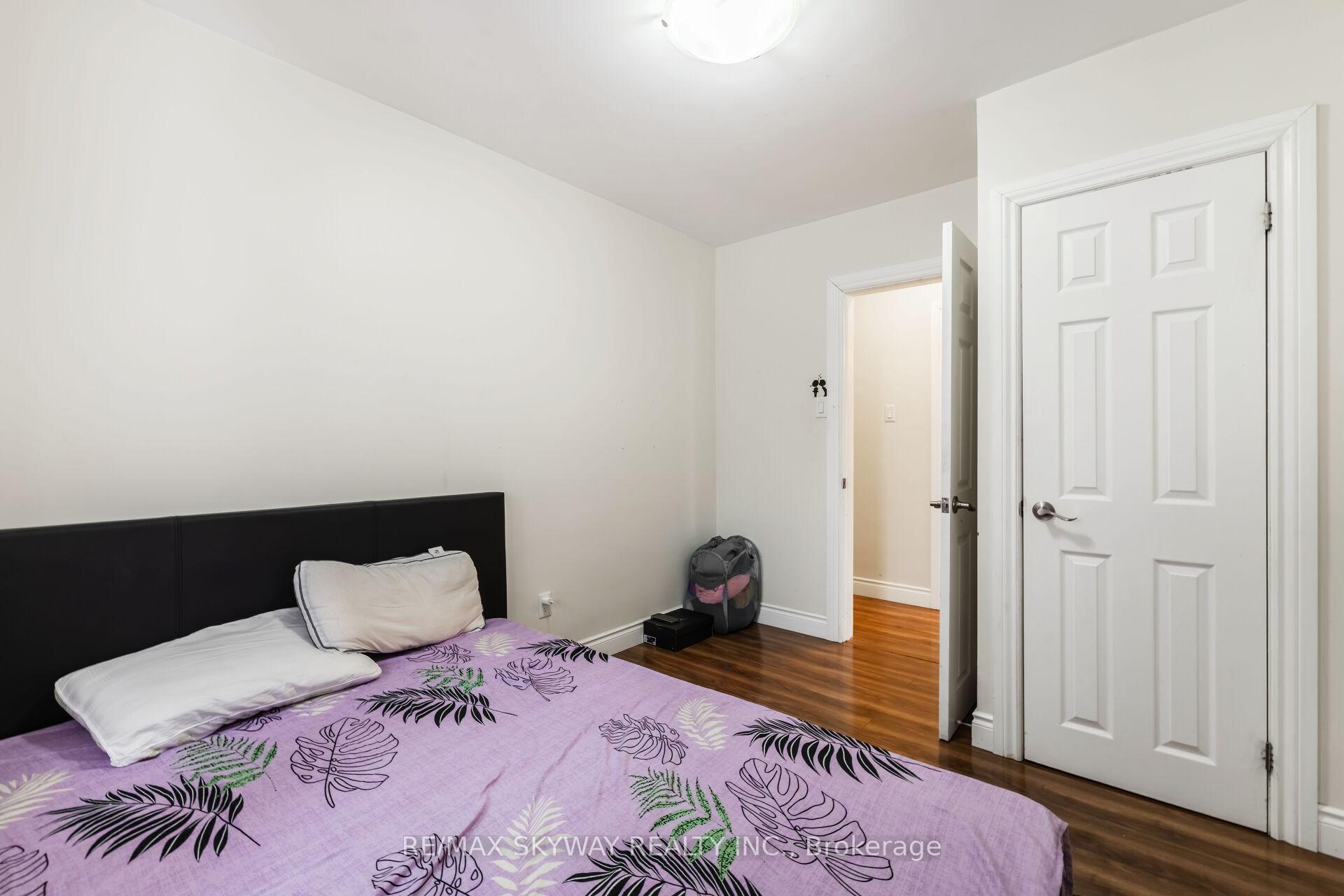 Photo 8 of 98 Jessie Street, Brampton, Downtown Brampton — HOMEH