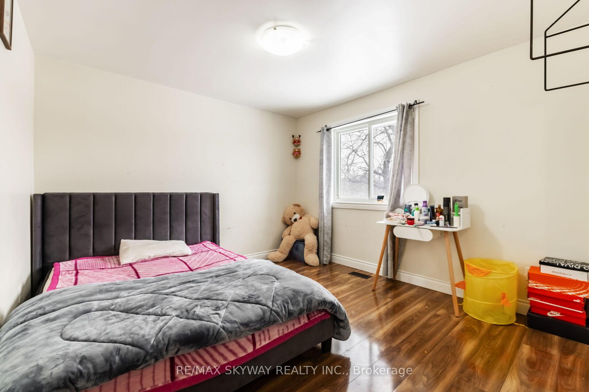 Photo 22 of 98 Jessie Street, Brampton, Downtown Brampton — HOMEH