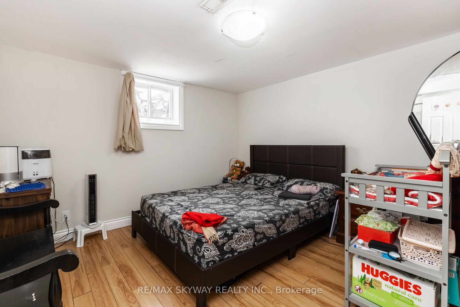Photo 34 of 98 Jessie Street, Brampton, Downtown Brampton — HOMEH