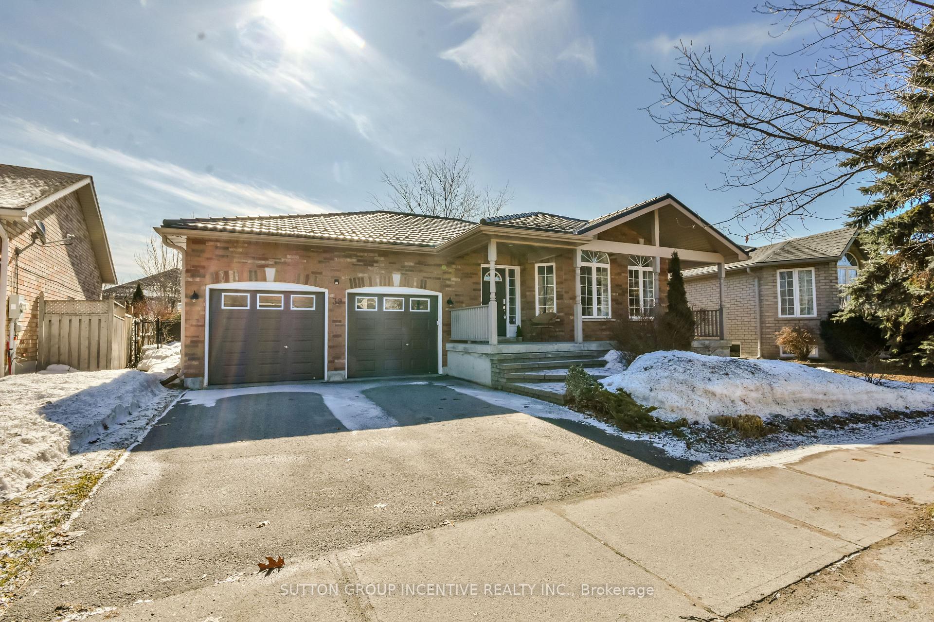 Photo 1 of 39 Player Drive, Barrie, East Bayfield — HOMEH