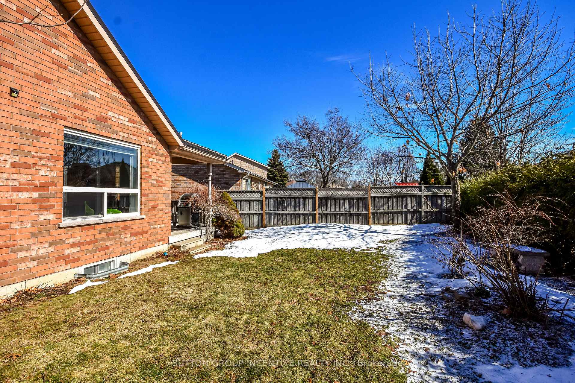 Photo 22 of 39 Player Drive, Barrie, East Bayfield — HOMEH