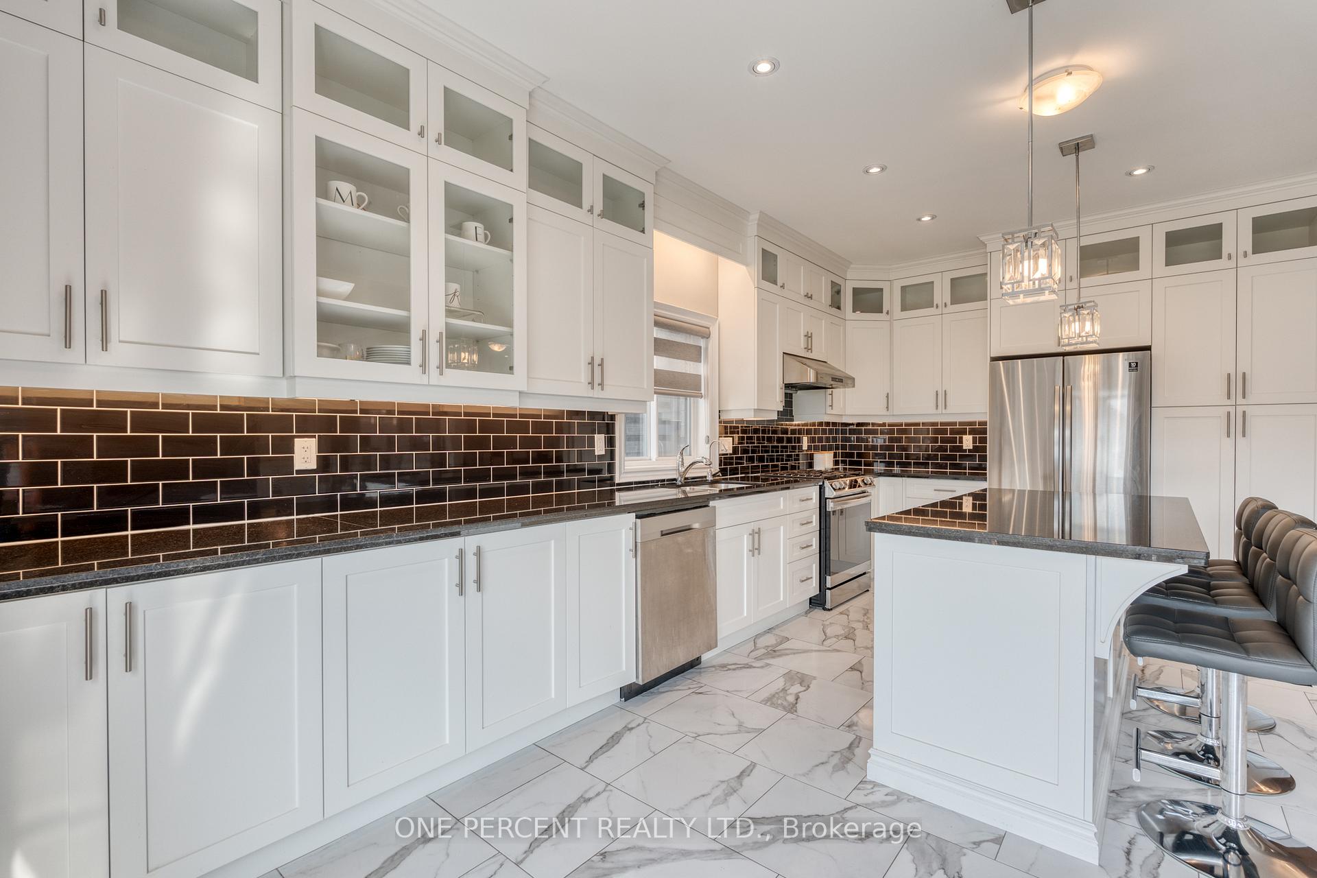 Photo 16 of 16 Eringate Court, Hamilton, Stoney Creek Mountain — HOMEH